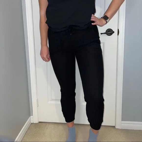 Aritzia Talula Lechuza Black Pant - Picture 2 of 8